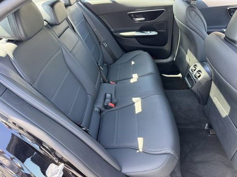 Used 2025 Mercedes-Benz C 300 4MATIC Sedan image 8