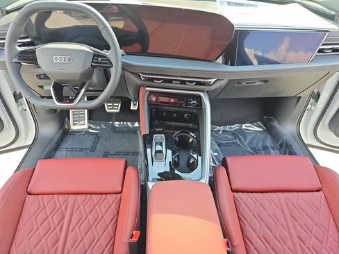 New 2026 Audi SQ5 Premium Plus image 9