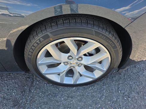 Used 2018 Chevrolet Impala Premier FWD image 39