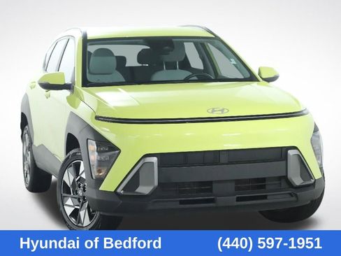Used 2024 Hyundai Kona SEL AWD/4WD image 1