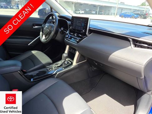 Certified 2022 Toyota Corolla Cross XLE w/ Convenience Package image 13