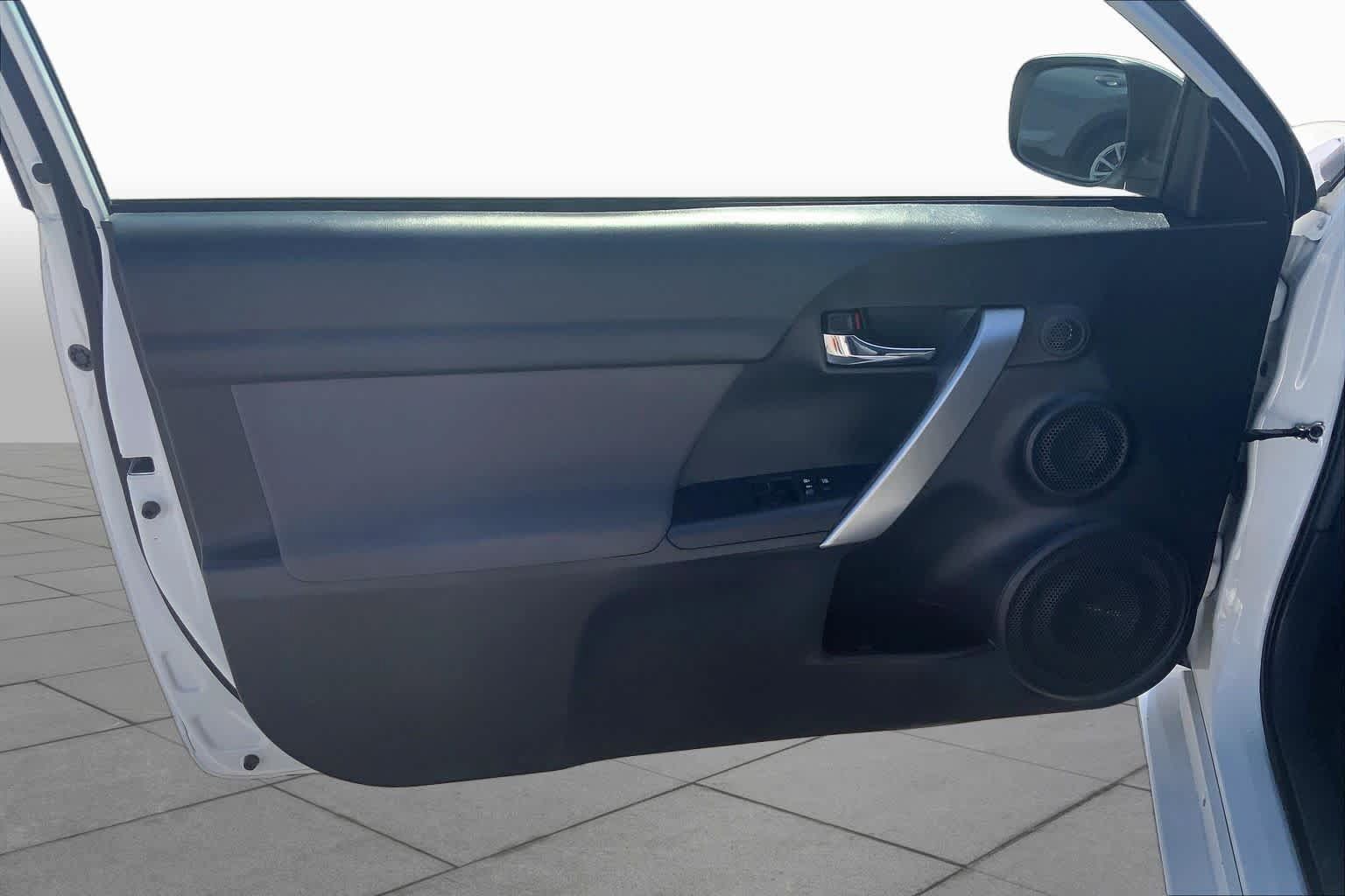 Used 2016 Scion tC FWD image 21