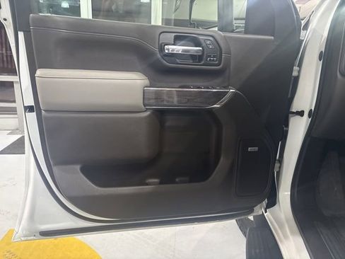 Used 2022 Chevrolet Silverado 2500 LTZ w/ LTZ Convenience Package AWD/4WD image 15