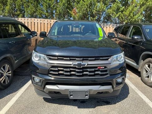 Used 2021 Chevrolet Colorado Z71 w/ Safety Package AWD/4WD image 2