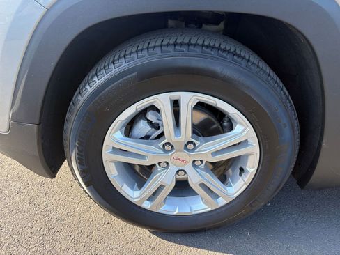 Used 2024 GMC Terrain SLE FWD image 30