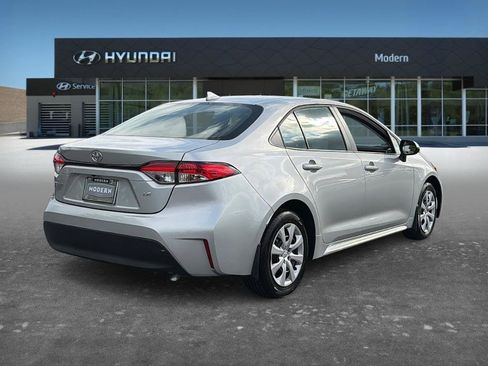 Used 2026 Toyota Corolla LE FWD image 4