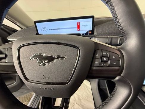 Used 2025 Ford Mustang Mach-E Premium AWD/4WD image 17