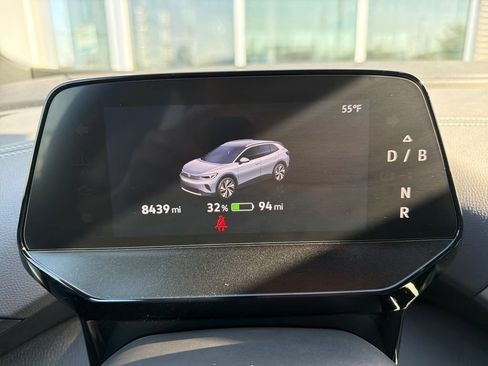 Used 2024 Volkswagen ID.4 Pro AWD/4WD image 18
