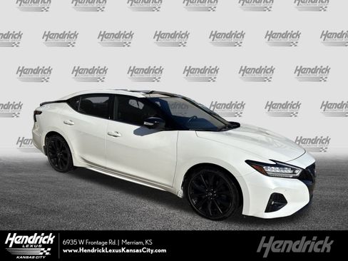 Used 2023 Nissan Maxima SR w/ Sport Mat Group image 1