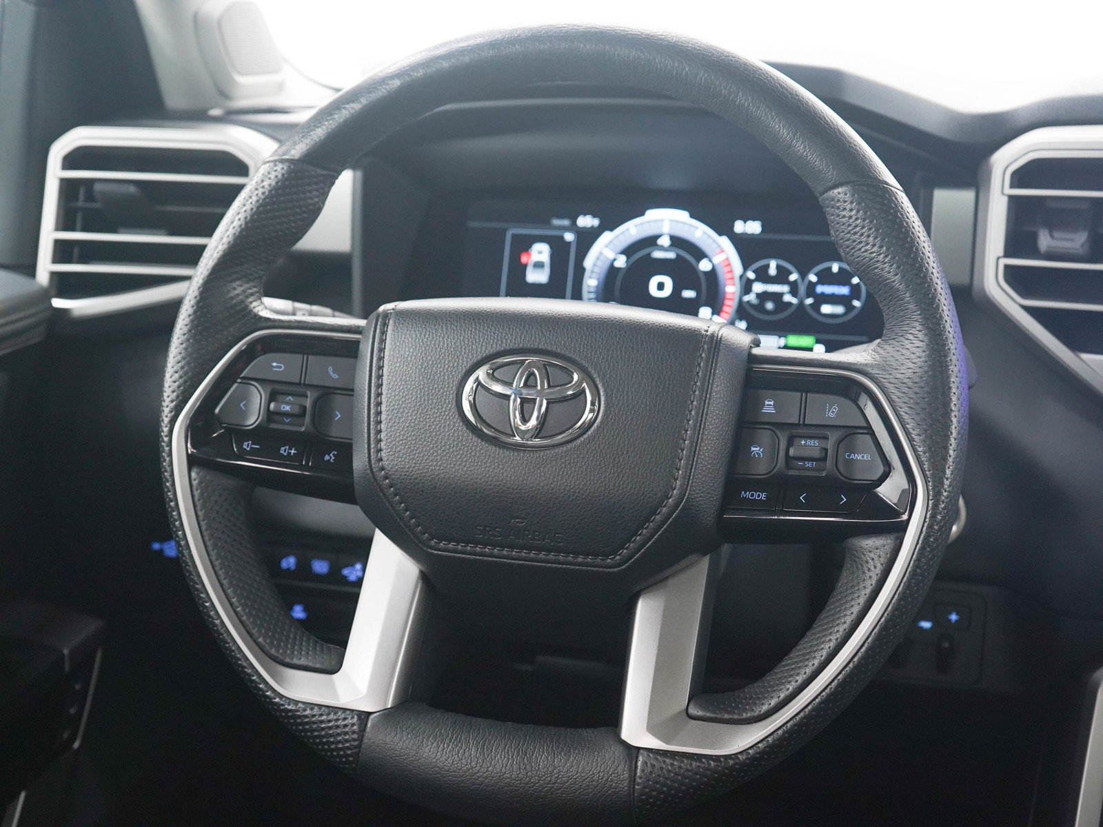 Used 2023 Toyota Tundra Limited AWD/4WD image 17