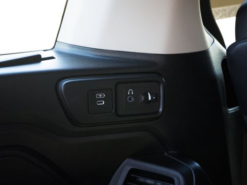 Used 2025 Honda Odyssey Elite image 47