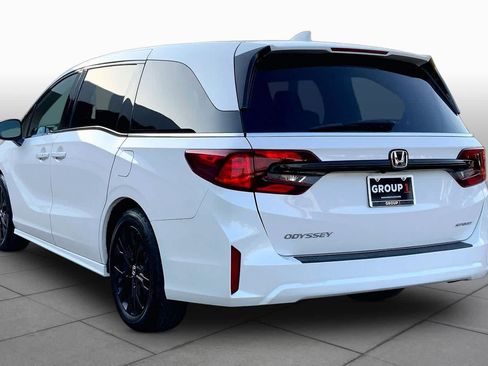 Used 2025 Honda Odyssey Sport-L image 12