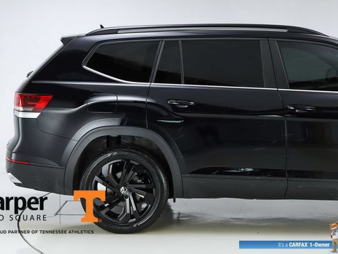 Used 2023 Volkswagen Atlas SE w/ Black Wheel Package FWD image 11