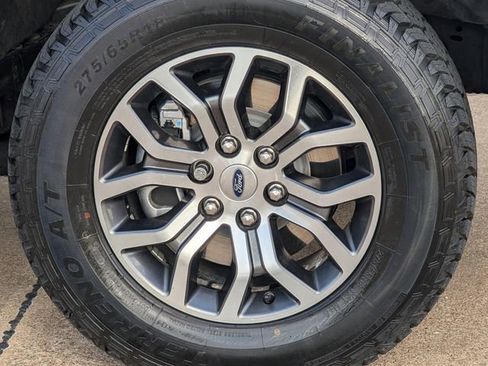 Used 2021 Ford F150 Lariat w/ Tow Technology Package image 11