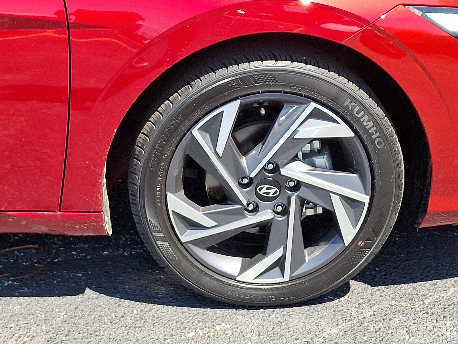 Certified 2025 Hyundai Elantra Sport FWD image 8