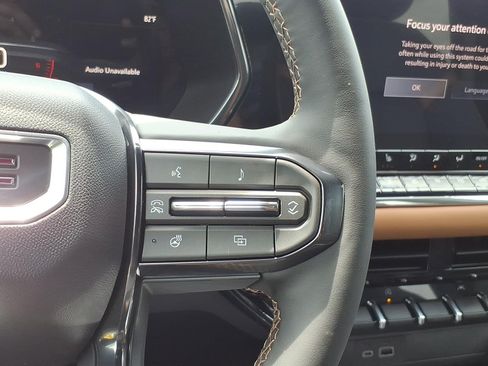 New 2026 GMC Canyon AT4 w/ Technology Plus Package AWD/4WD image 17
