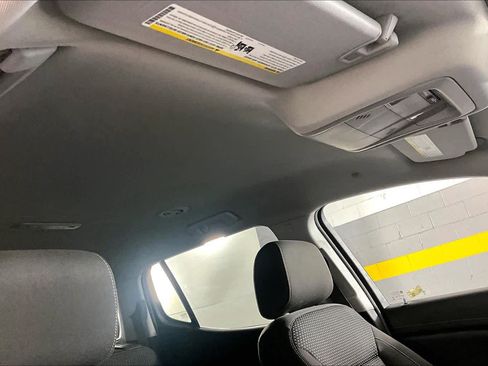 Used 2020 GMC Acadia SLE FWD image 14