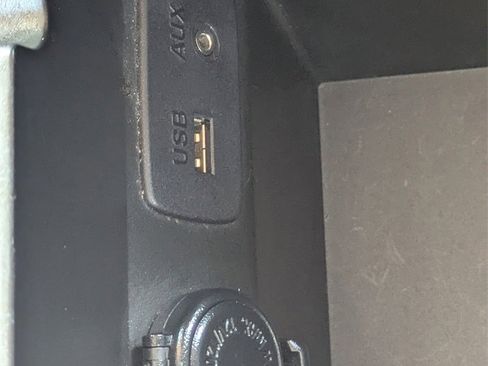 Used 2018 Subaru Crosstrek 2.0i Premium w/ Eyesight System image 24