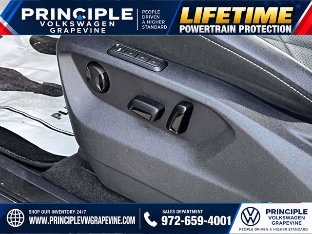 Used 2024 Volkswagen Atlas Cross Sport SEL Premium R-Line AWD/4WD image 14