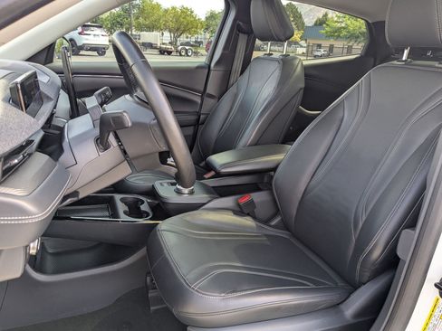Used 2022 Ford Mustang Mach-E Premium RWD image 31