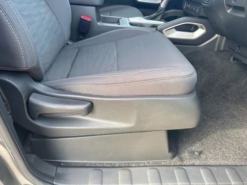 Used 2024 Nissan Frontier SV w/ Technology Package image 15