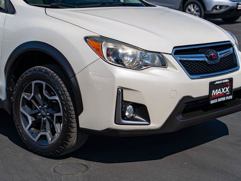 Used 2017 Subaru Crosstrek 2.0i Limited AWD/4WD image 7