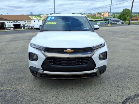 Used 2023 Chevrolet TrailBlazer ACTIV AWD/4WD image 2