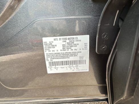 Used 2019 Ford Edge Titanium w/ Equipment Group 301A AWD/4WD image 24