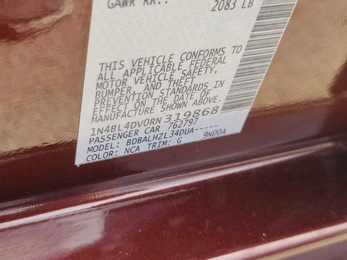 Used 2024 Nissan Altima 2.5 SV image 17