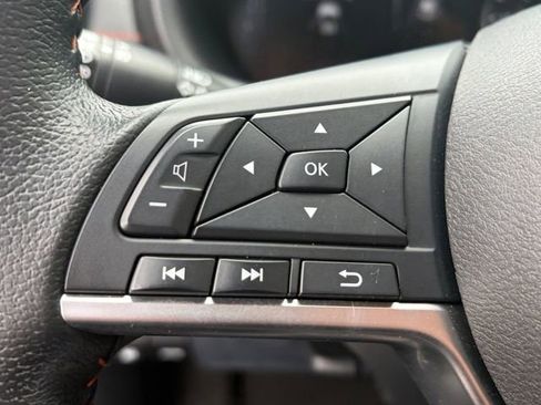 Used 2021 Nissan Kicks SR w/ Exterior Package image 5