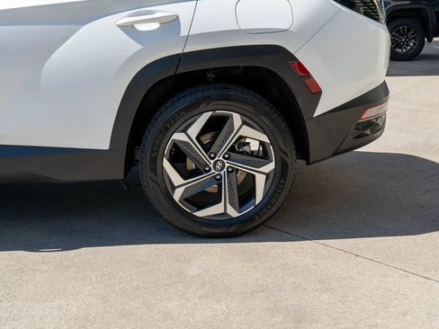 Used 2022 Hyundai Tucson Limited AWD/4WD image 32