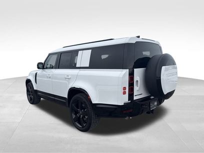 New 2025 Land Rover Defender 130 X-Dynamic SE