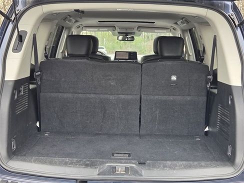 Used 2024 Nissan Armada SL w/ Captain's Chairs Package image 9