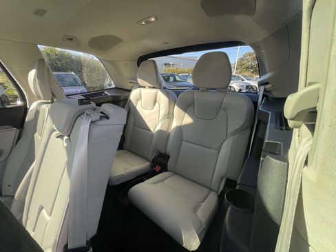 Certified 2023 Volvo XC90 T8 Ultimate w/ Lounge Package image 16
