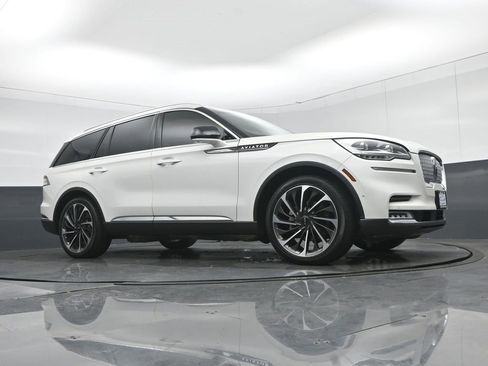 Used 2020 Lincoln Aviator Reserve w/ Equipment Group 202A image 70