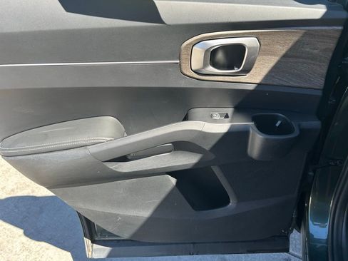 Used 2022 Kia Sorento X-Line EX image 24