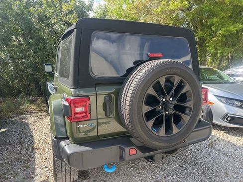 Used 2023 Jeep Wrangler Unlimited Sahara w/ Cold Weather Group image 40