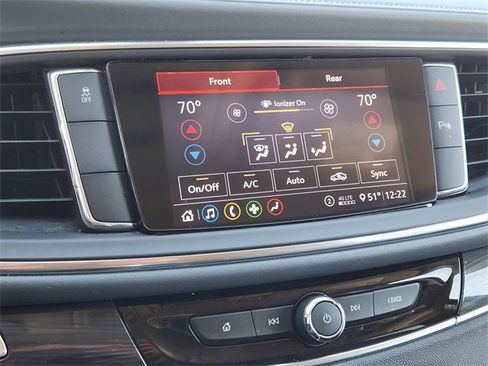 Used 2020 Buick Enclave Essence w/ Sport Touring Edition image 19