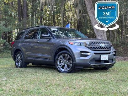 Certified 2023 Ford Explorer XLT w/ Equipment Group 202A