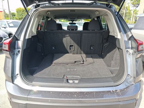 Used 2026 Nissan Rogue S FWD image 5
