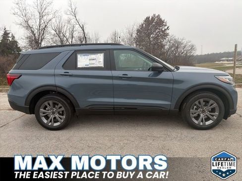 New 2026 Ford Explorer Active image 2