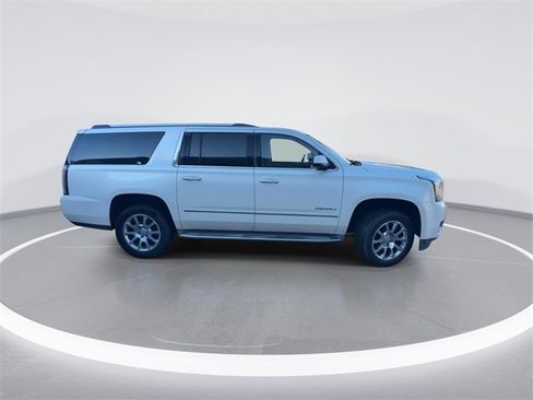 Used 2015 GMC Yukon XL Denali w/ Touring Package image 8
