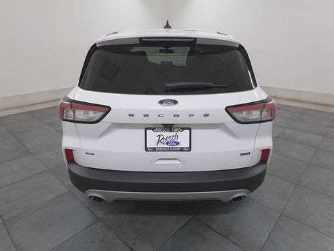 Used 2021 Ford Escape SE image 4