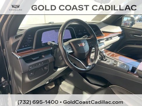 Certified 2023 Cadillac Escalade Premium Luxury image 22