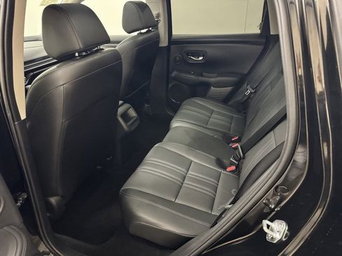 Used 2025 Honda HR-V EX-L image 32