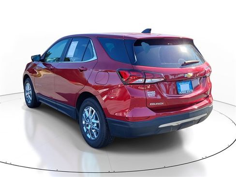 Used 2023 Chevrolet Equinox LT image 4