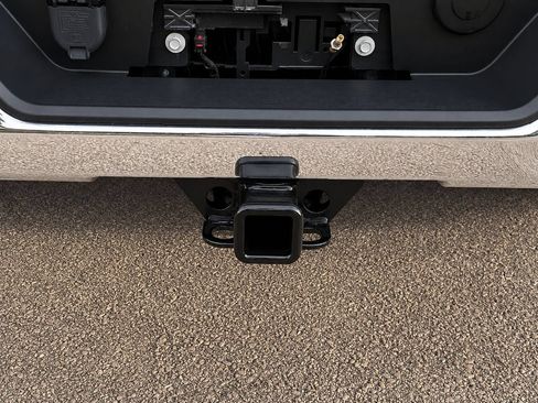 Certified 2023 Chevrolet Silverado 1500 LT w/ Z71 Off-Road Package AWD/4WD image 9
