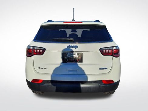 New 2023 Jeep Compass Latitude w/ Mopar Graphics Package image 5