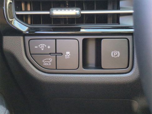 New 2026 Kia Sportage EX image 18