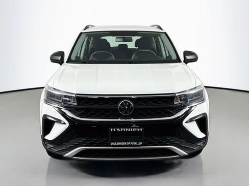 Certified 2022 Volkswagen Taos S AWD/4WD image 2
